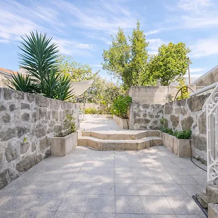 The Fig Tree House Σπίτι διακοπών *